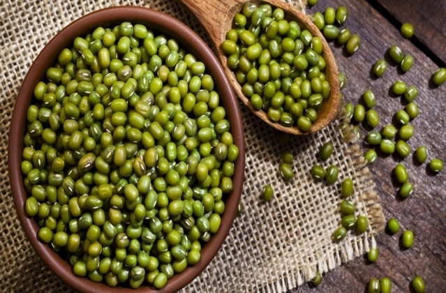 Premium Green Mung Beans from Beans and Pods
